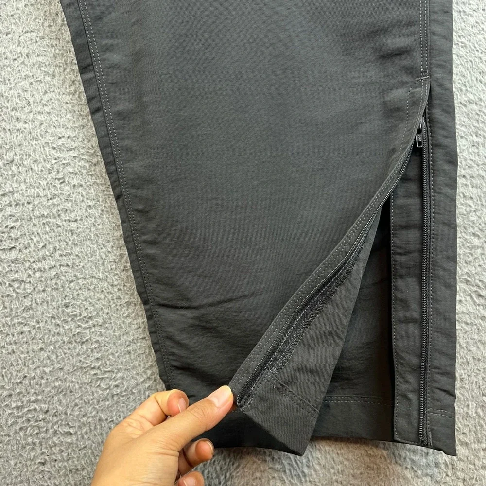 The North Face Mens Convertible Cargo Hiking Pants Gray Nylon Zip Off XL